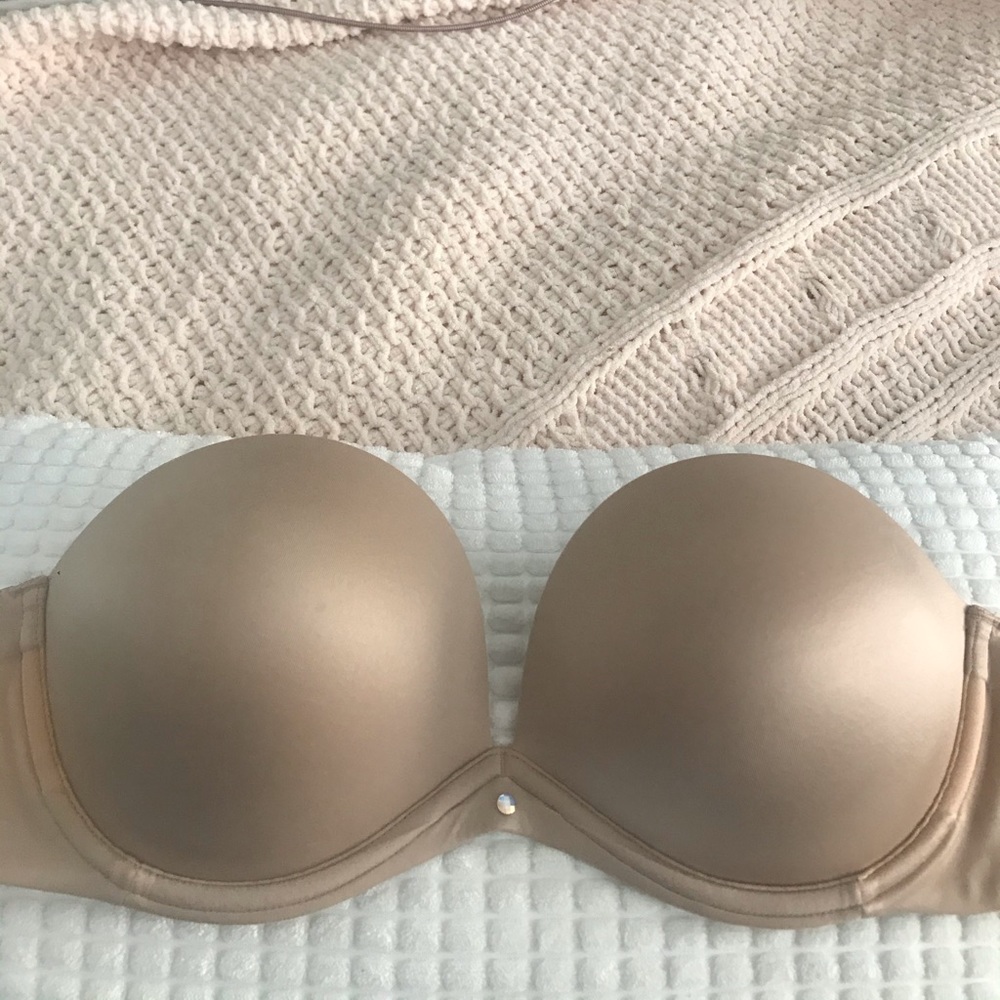 Victoria Secret Very Sexy Strapless Bra- NWOT